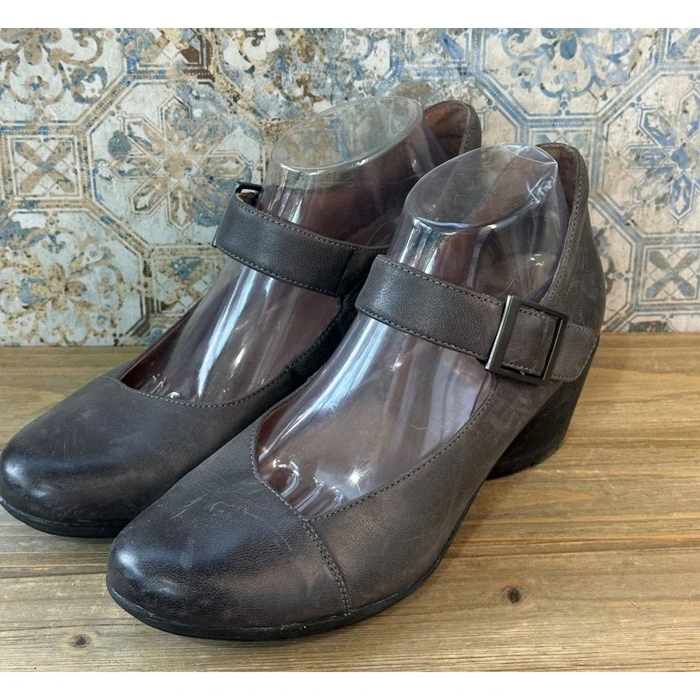 Dansko Mary Jane Block Heel Pumps Womens 39 / 8 Grey Leather